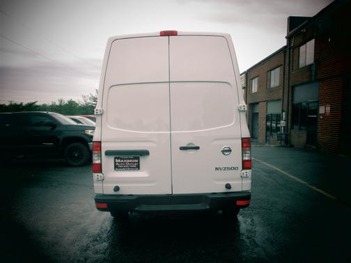 Photo 4 of 21 of 2018 Nissan NV Cargo NV2500 HD S