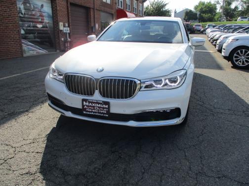 Photo 1 of 28 of 2016 BMW 750 750i xDrive