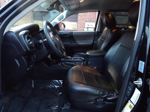 2018 Toyota Tacoma SR