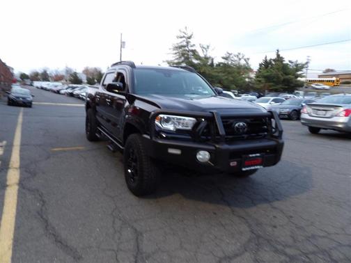 2018 Toyota Tacoma SR