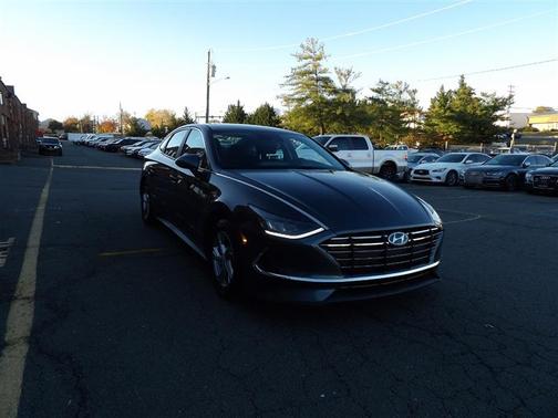 2022 Hyundai SONATA SE
