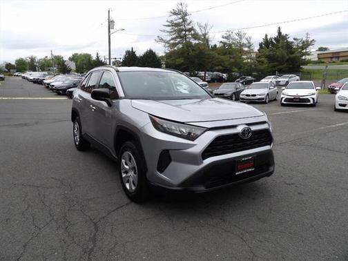 2020 Toyota RAV4 LE
