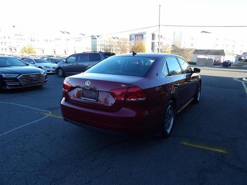 2015 Volkswagen Passat 1.8T Limited Edition