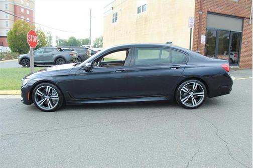 2018 BMW 750 I