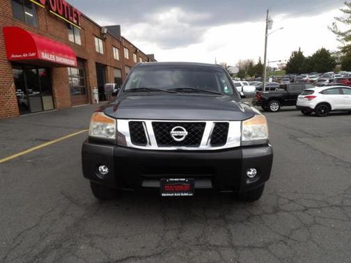 2011 Nissan Titan SV