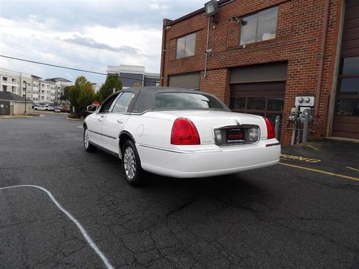 2007 Lincoln Town Car Signature