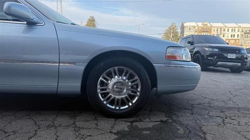 2009 Lincoln Town Car Signature