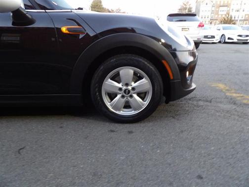 2016 MINI Hardtop Cooper