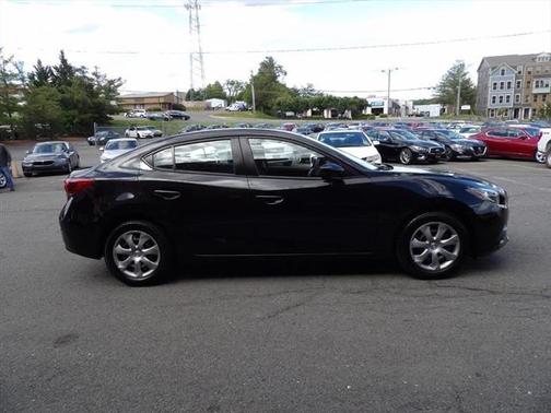 2016 Mazda Mazda3 i Sport