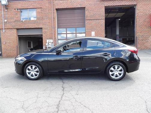 2016 Mazda Mazda3 i Sport