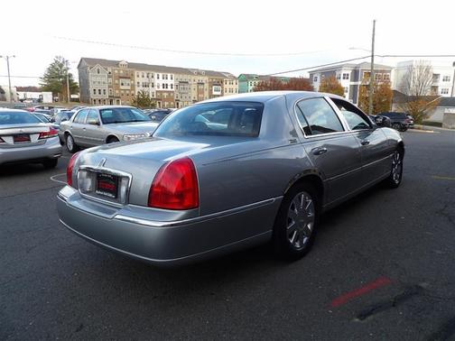 2006 Lincoln Town Car Signature