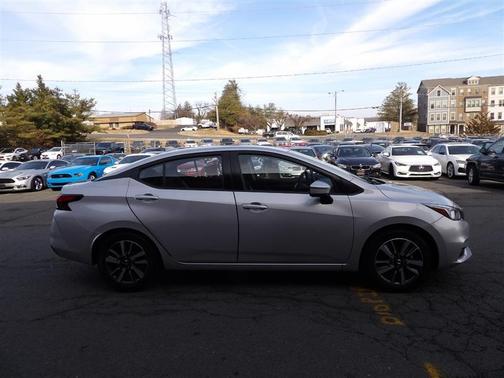 2021 Nissan Versa 1.6 SV
