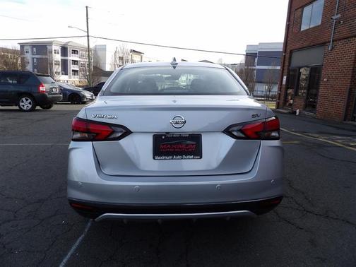 2021 Nissan Versa 1.6 SV