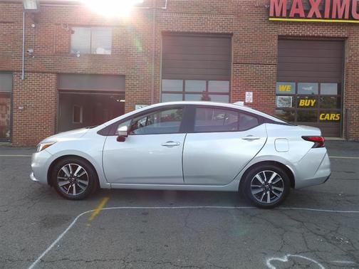 2021 Nissan Versa 1.6 SV