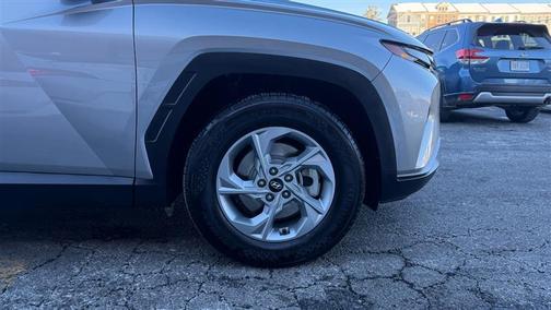 2024 Hyundai TUCSON SE