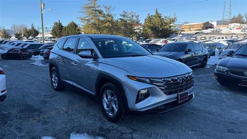 2024 Hyundai TUCSON SE