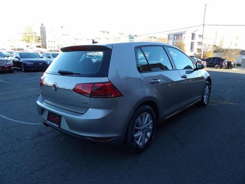 2015 Volkswagen Golf 