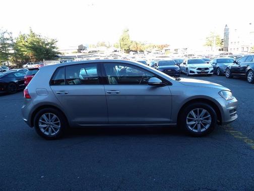 2015 Volkswagen Golf 