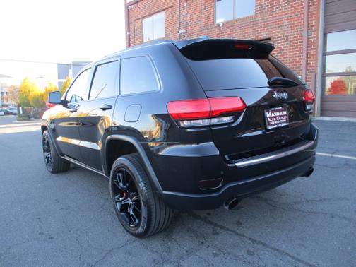Photo 3 of 30 of 2015 Jeep Grand Cherokee Limited