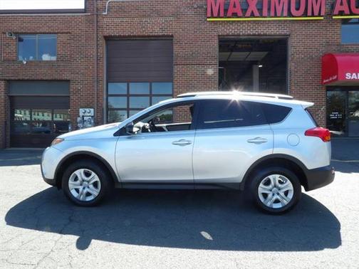 2014 Toyota RAV4 LE