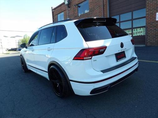 2022 Volkswagen Tiguan 2.0T SE R-Line Black