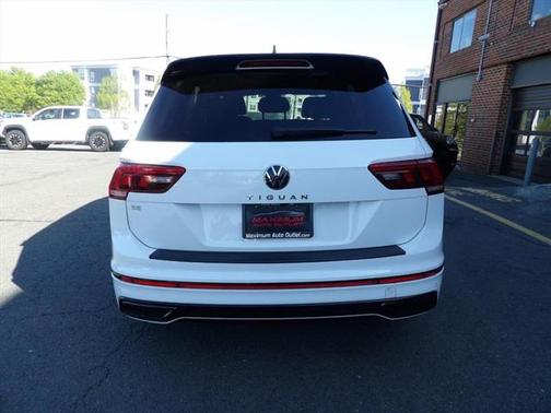 2022 Volkswagen Tiguan 2.0T SE R-Line Black