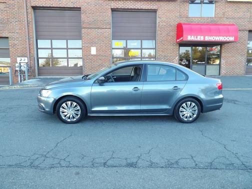 2014 Volkswagen Jetta 4dr Auto S