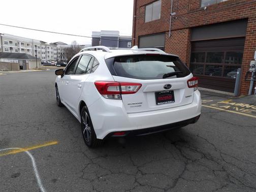 2019 Subaru Impreza 2.0i Premium