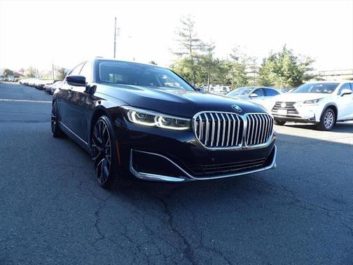 2020 BMW 740