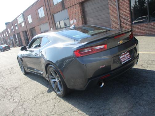 Photo 3 of 23 of 2018 Chevrolet Camaro 1LT