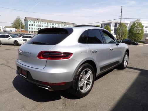 2017 Porsche Macan Base