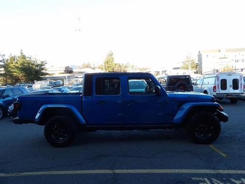 2023 Jeep Gladiator Willys 4x4