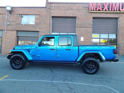 2023 Jeep Gladiator Willys 4x4