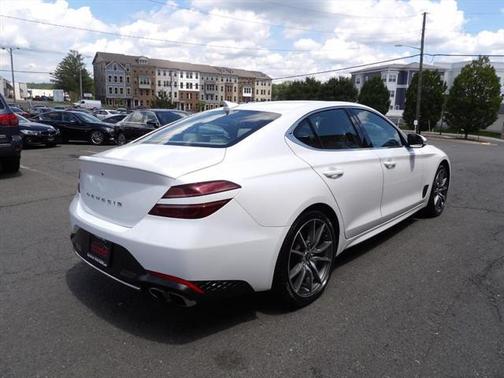 2023 Genesis G70 2.0T AWD