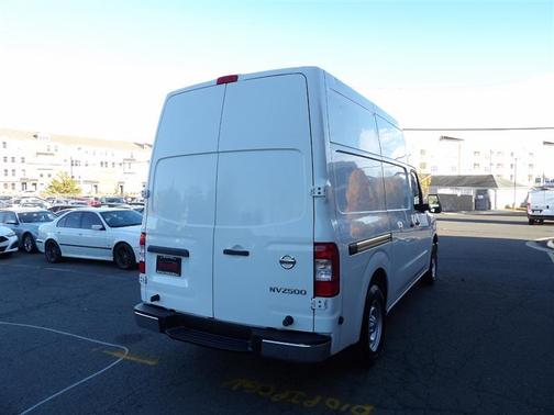 2017 Nissan NV Cargo NV2500 HD S V6
