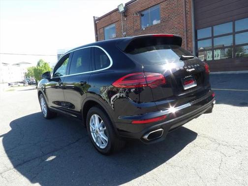 2016 Porsche Cayenne Base