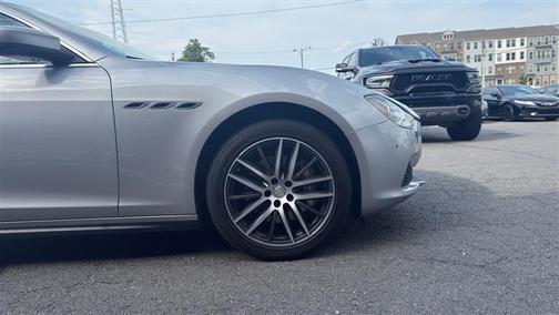 Grigio Metallo 2017 Maserati Ghibli 3.0L