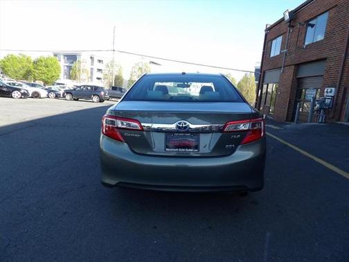 2014 Toyota Camry Hybrid XLE