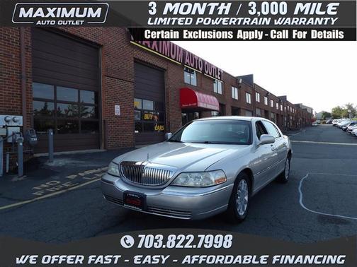 2010 Lincoln Town Car Signature