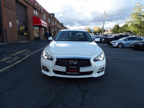 2015 INFINITI Q50 Premium