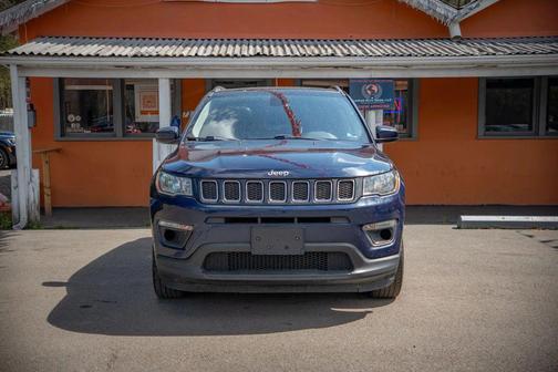 Blue 2018 Jeep Compass Latitude