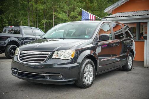 2013 Chrysler Town & Country Touring