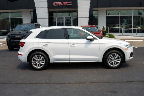 Ibis White 2020 Audi Q5 Premium 45 TFSI quattro S tronic