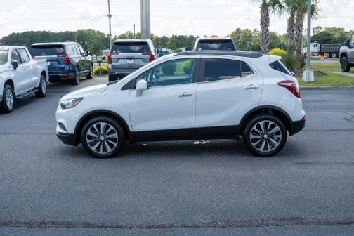 Summit White 2022 Buick Encore Preferred