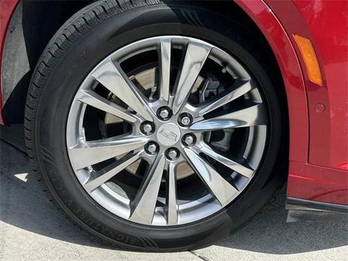 2023 Cadillac XT6 Premium Luxury FWD