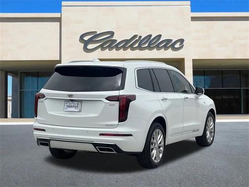 2025 Cadillac XT6 Premium Luxury FWD
