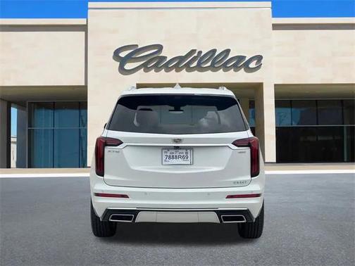 2025 Cadillac XT6 Premium Luxury FWD