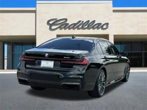 2020 BMW 740 740i