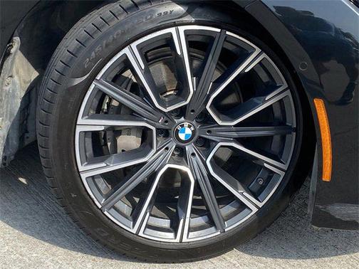 2020 BMW 740 740i