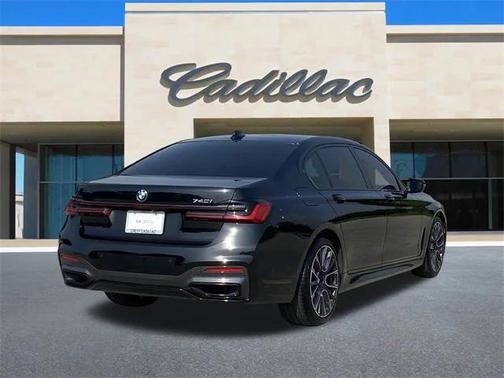 2020 BMW 740 740i